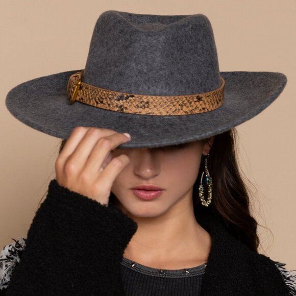 NWT POL Snakeskin Buckle Grey Wool Wide Brim Fedora Hat - Picture 5 of 6